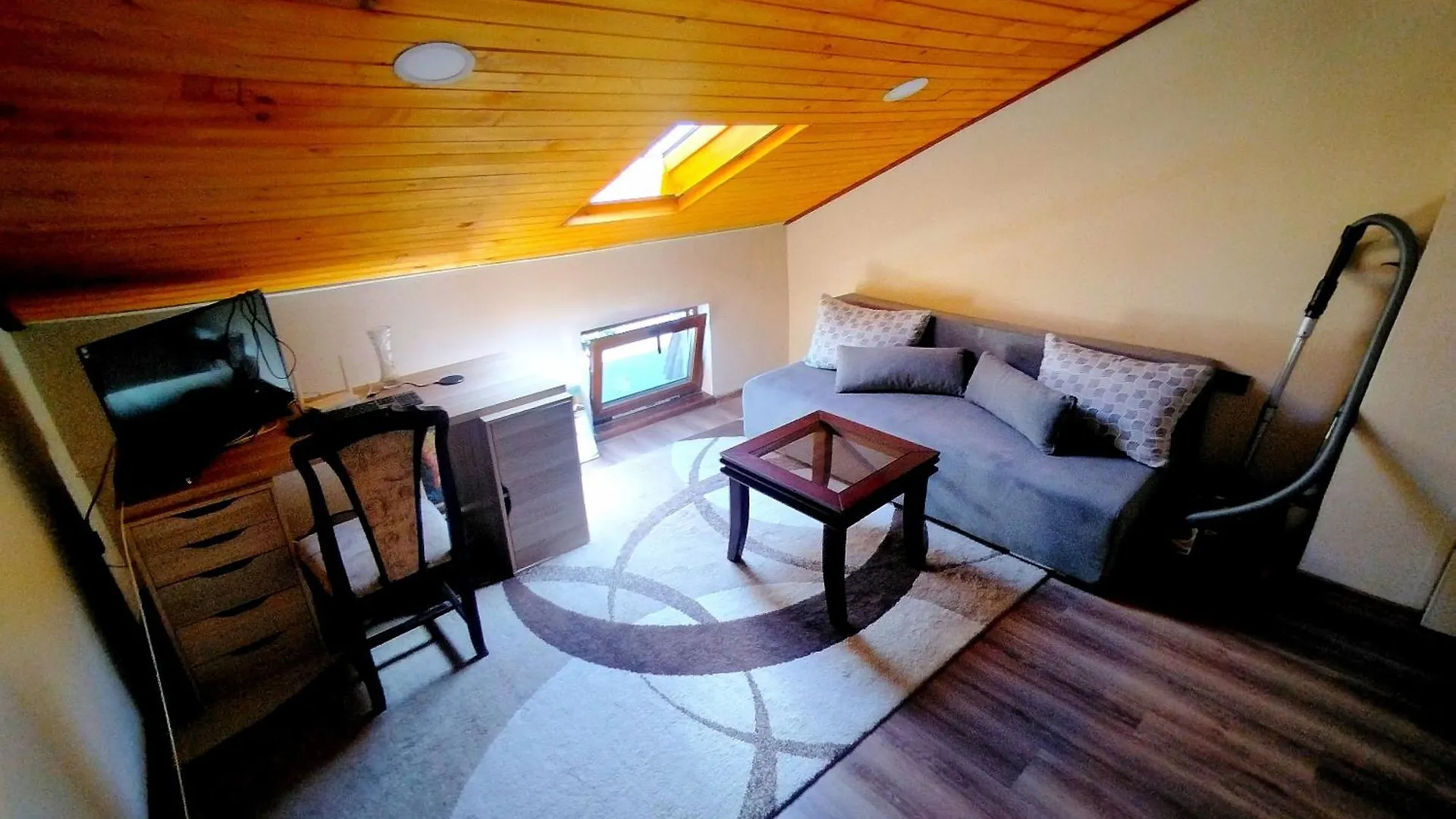 Low Budget Apartment With Breakfast #3 Varna